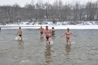 Воду в Чернівцях освячуватимуть у церквах і на річці