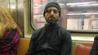 Співзасновник Google Сергій Брін катався на метро Нью-Йорка в окулярах-комп'ютерах