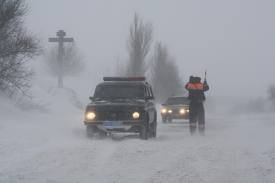 Через негоду на дорогах Буковини ввели регулювання руху