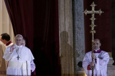 Папа Франциск І звернувся до вірян з першою промовою
