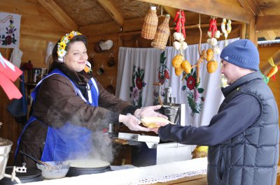 У Чернівцях святкують Масляну