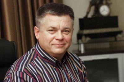 На місце екс-чернівчанина Лебедєва у парламенті призначили мільярдера Новинського