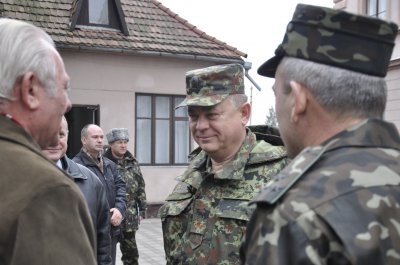 Міністр оборони незадоволений станом техніки та озброєння 300-го полку