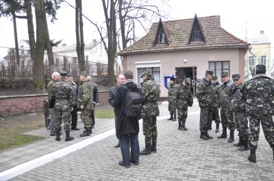 Міністр оборони незадоволений станом техніки та озброєння 300-го полку