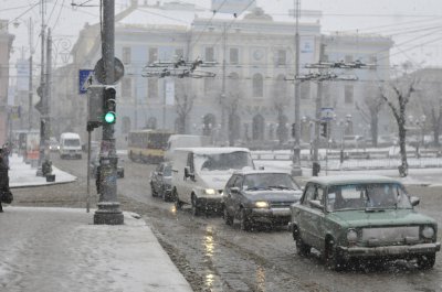 У Чернівцях  знову випала місячна норма снігу