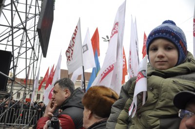 У Чернівцях Яценюк буковинською говіркою звернувся до семи тисяч людей