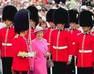 Понад сотня гвардійців королеви Єлизавета II підчепили коросту
