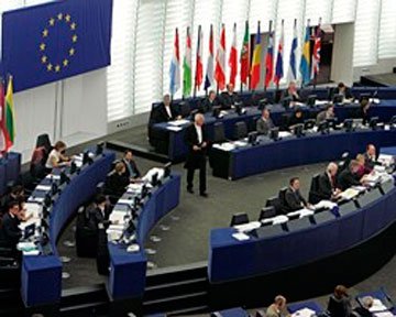 Парламент ЄС планує ратифікувати спрощення візового режим з Україною