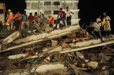 В Індії через обвал багатоповерхівки загинуло 38 осіб у тому числі діти