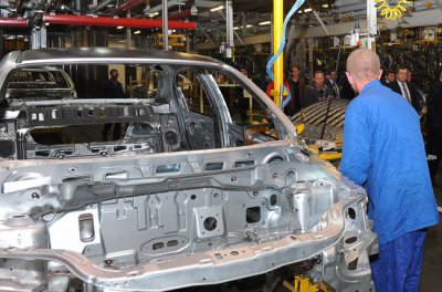 Виробництво автомобілів в Україні знизилося на 59%