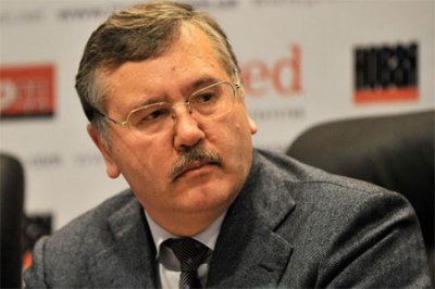 Прокуратура перевірить, як екс-міністр Гриценко витрачав кошти Міноборони