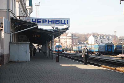 На залізничному вокзалі Чернівців помер інвалід з Молдови