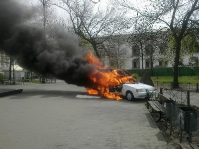 У Києві вибухнув кавомобіль