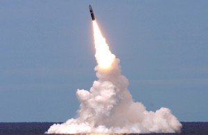 Французька балістична ракета, здатна нести ядерний заряд, вибухнула під час навчань