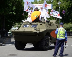 Провокацію з броньовиком влаштував політтехнолог з Банкової, - "Батьківщина"