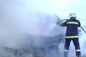 У Чернівцях горів "Мерседес" У Чернівцях горів "Мерседес"