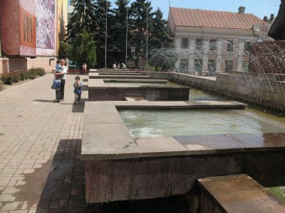 Чернівецькі фонтани ожили