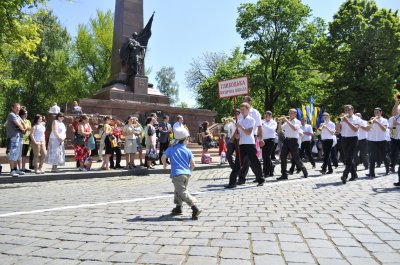 У Чернівцях відбувся парад духових оркестрів