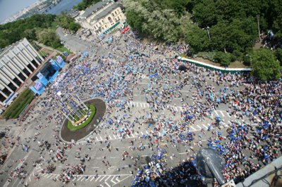 Міліція побачила на антифашистському мітингу у 8 разів більше людей, ніж на опозиційному