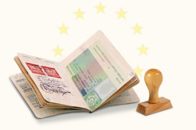 Чехія з середи почне видавати українцям багаторазові шенгенські візи