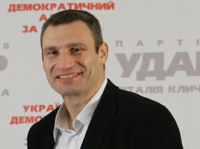 За соцдослідженнями Кличко наздогнав Януковича за рейтингом