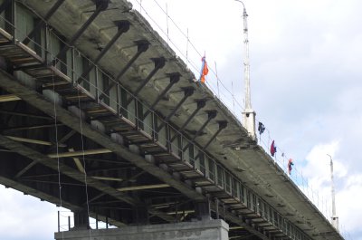 Міст в Атаках обіцяють відкрити у серпні