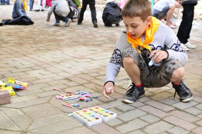 Діти малювали на асфальті в центрі Чернівців