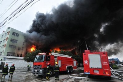 У Китаї на птахофермі під час пожежі загинуло 112 робітників