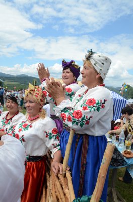 «Красноїльську полонину» веселив «Лісапетний батальйон»