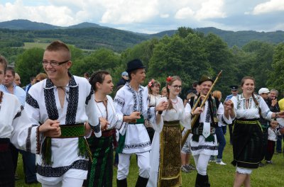 «Красноїльську полонину» веселив «Лісапетний батальйон»