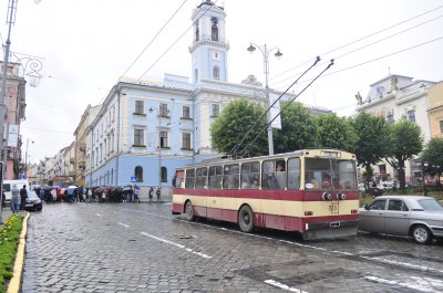 Підприємці Калинки перекрили рух транспорту в центрі Чернівців