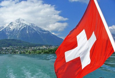 Швейцарці проголосували проти біженців