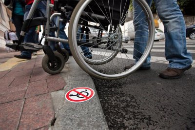 У Чернівцях інваліди перевірятимуть на доступність автовокзал та ліцей