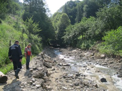 Дощі зруйнували дорогу до Протятого каміння