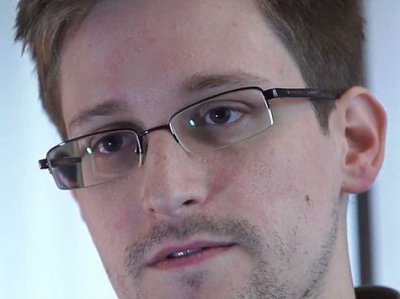 Журналіст, що контактує зі Сноуденом, обіцяє нову порцію сенсаційних викриттів