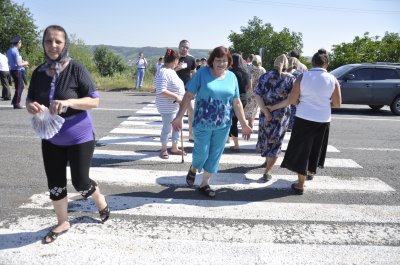 Влада пообіцяла відремонтувати міст у Грушівці - обурені селяни розійшлися