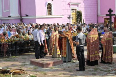 Сьогодні — Маковія, святять квіти й мак