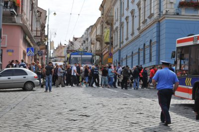 Підприємці Калинки перекрили центр Чернівців