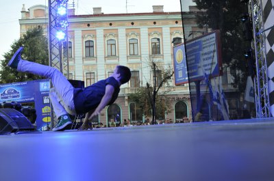 Видовищне Александров-ралі стартувало в Чернівцях