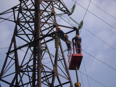 На Калинівському ринку знеструмили високовольтну лінію