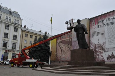 До Дня Незалежності помили Шевченка