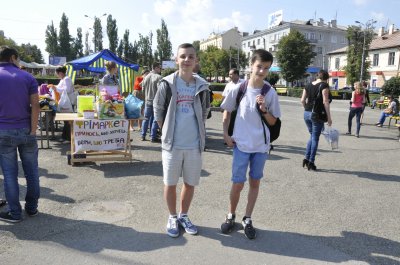 Під час фрімаркету в Чернівцях збирали іграшки для дітей-сиріт