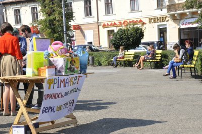 Під час фрімаркету в Чернівцях збирали іграшки для дітей-сиріт