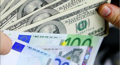 В України грошові перекази в інвалюті будуть конвертуватися у гривню В України грошові перекази в інвалюті будуть конвертуватися у гривню