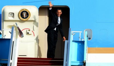 Обама прилетів до Санкт-Петербурга на саміт G20