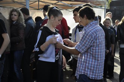 У Чернівцях сотні людей позмагалися в бігу з Іваном Гешком