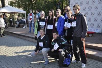 У Чернівцях сотні людей позмагалися в бігу з Іваном Гешком