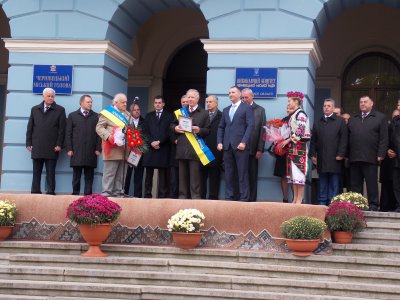 Ходоровському й Снігуру вручили звання почесних громадян Чернівців