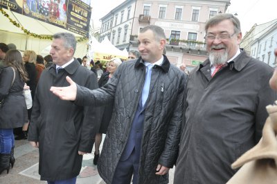 Ходоровському й Снігуру вручили звання почесних громадян Чернівців