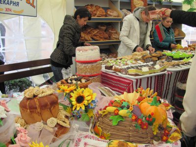 У Чернівцях до Дня міста продають гарячі завиванці за давніми рецептами